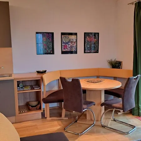 Zirkl / Gloria * Haus im Ennstal
